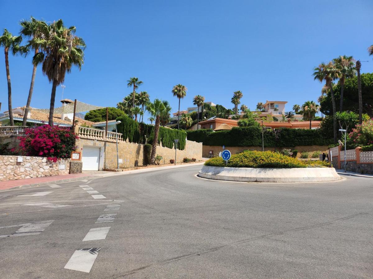Deluxe Studio Athos 50 Mp Garden Patio Benalmadena Golf & Beach المظهر الخارجي الصورة