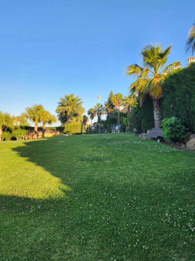 Deluxe Studio Athos 50 Mp Garden Patio Benalmadena Golf & Beach المظهر الخارجي الصورة
