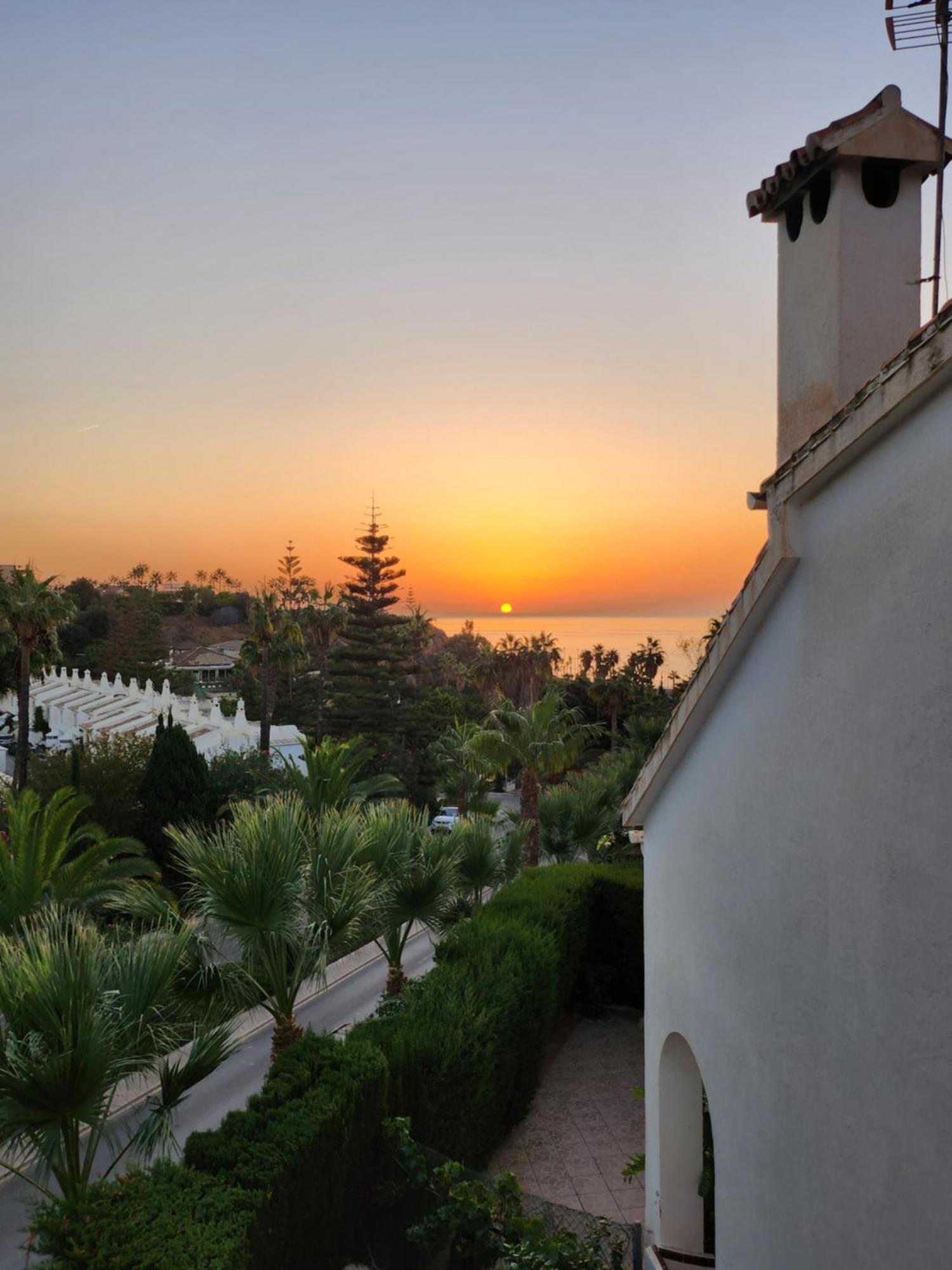 Deluxe Studio Athos 50 Mp Garden Patio Benalmadena Golf & Beach المظهر الخارجي الصورة
